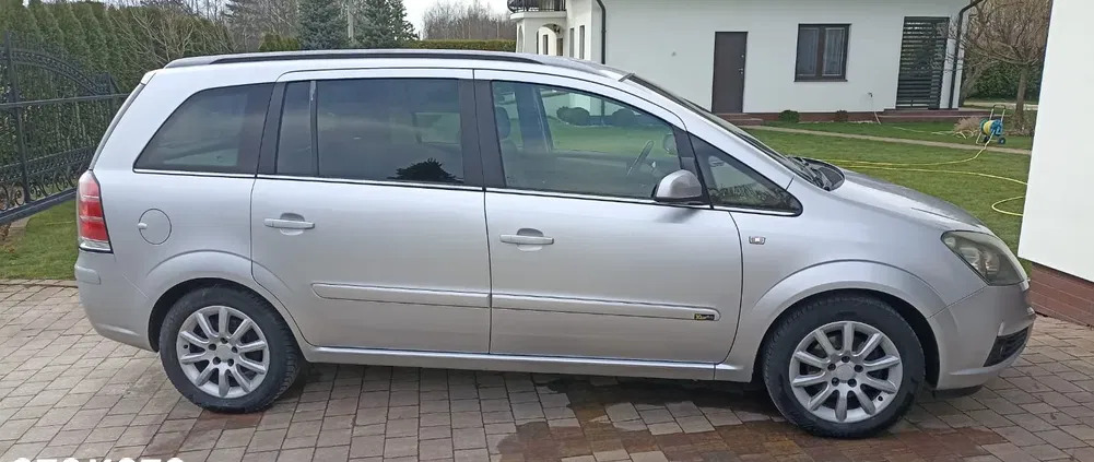 podkarpackie Opel Zafira cena 10500 przebieg: 319000, rok produkcji 2005 z Legnica